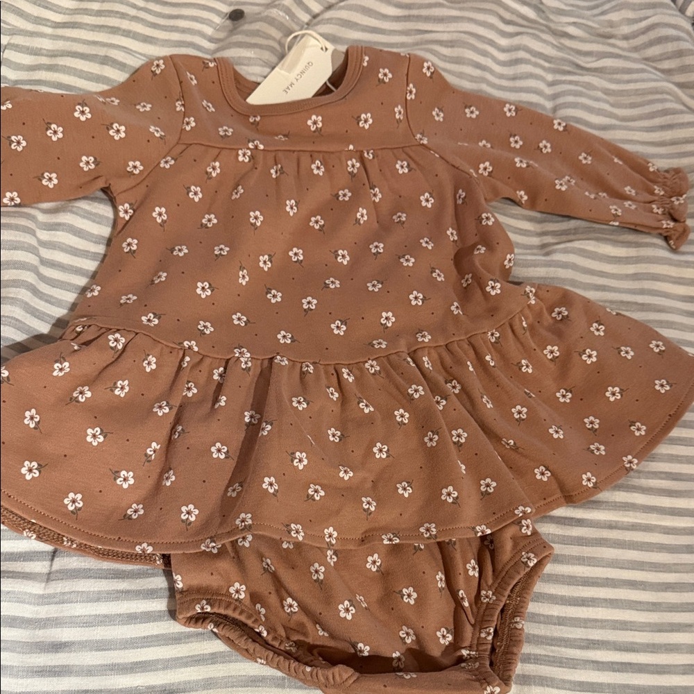 NWT- Quincy Mae Organic Cotton Dress with diaper cover 3-6 months